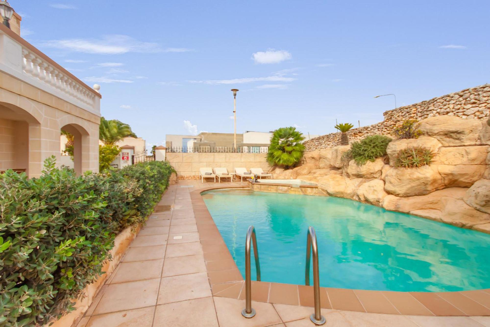Villa & Pool Apartments In Mellieha Bay ภายนอก รูปภาพ