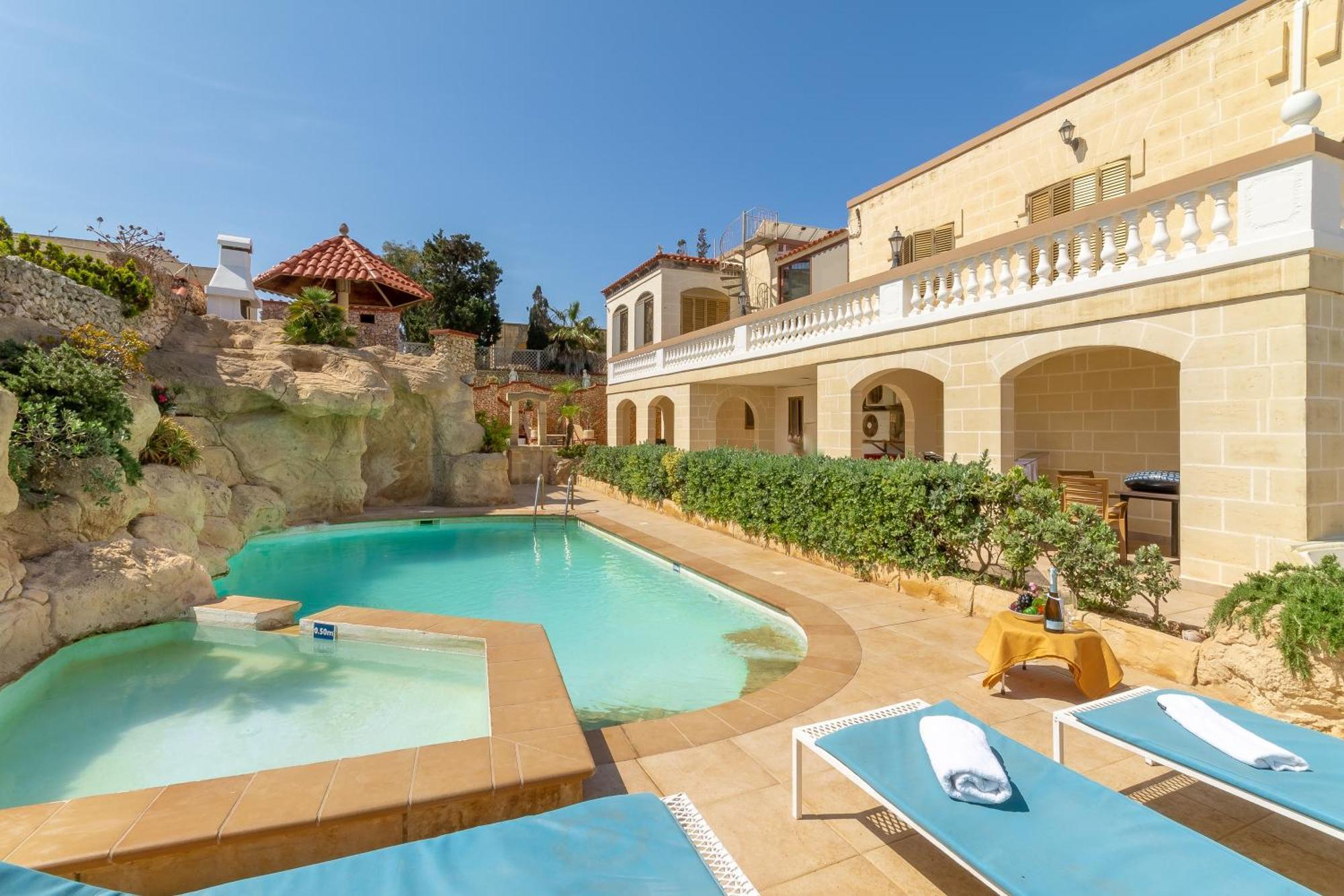 Villa & Pool Apartments In Mellieha Bay ภายนอก รูปภาพ