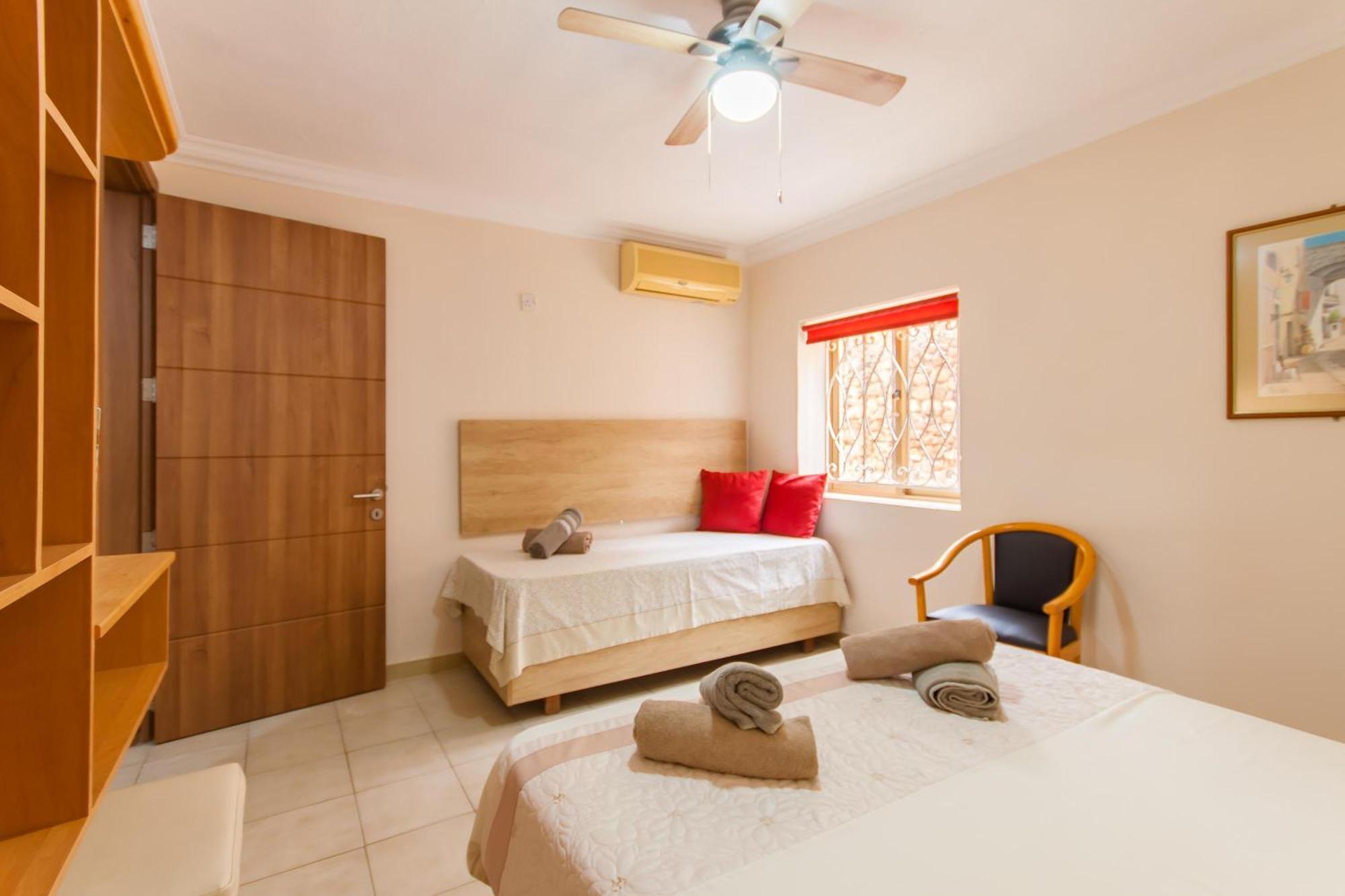 Villa & Pool Apartments In Mellieha Bay ภายนอก รูปภาพ