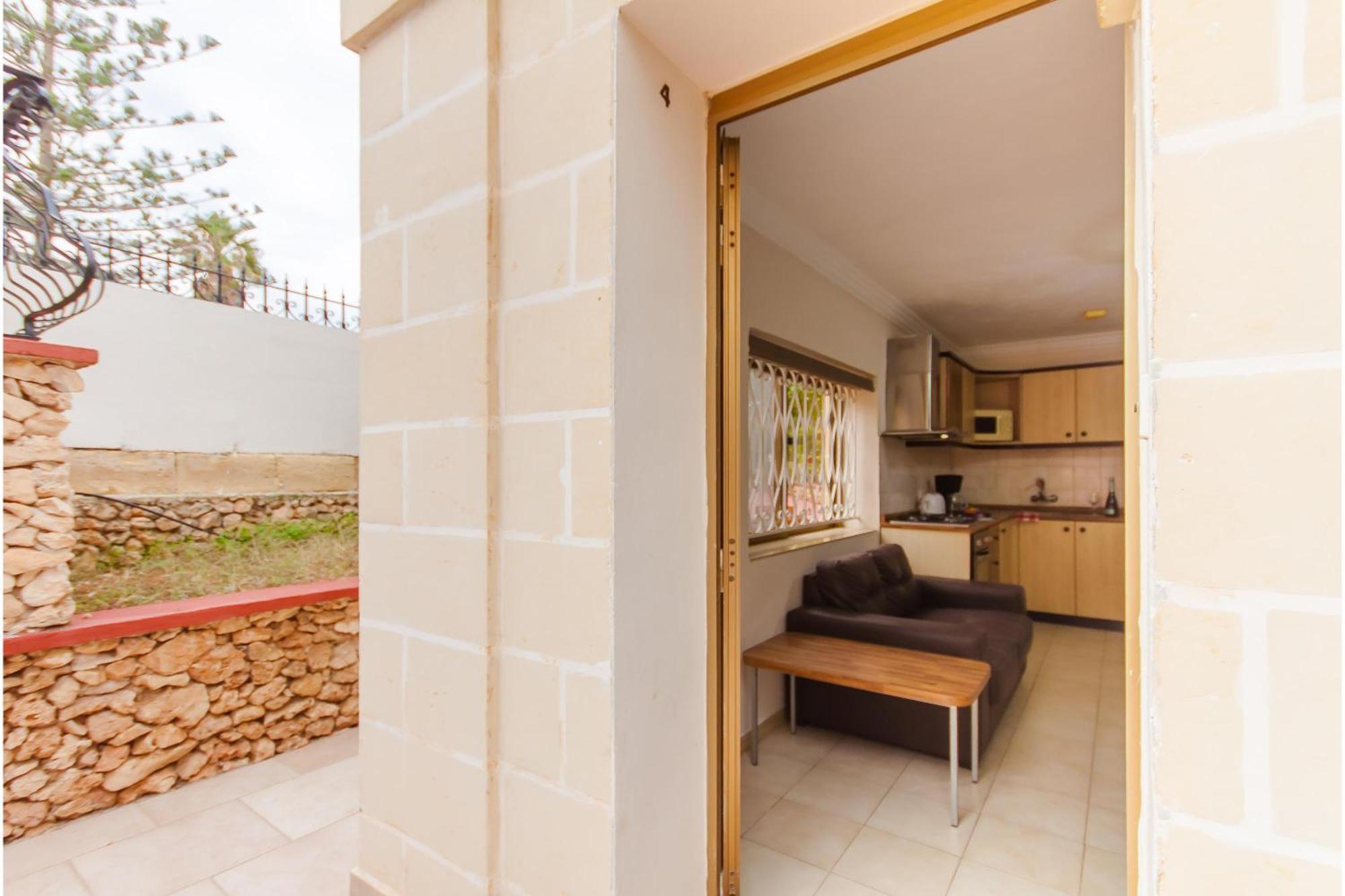 Villa & Pool Apartments In Mellieha Bay ภายนอก รูปภาพ