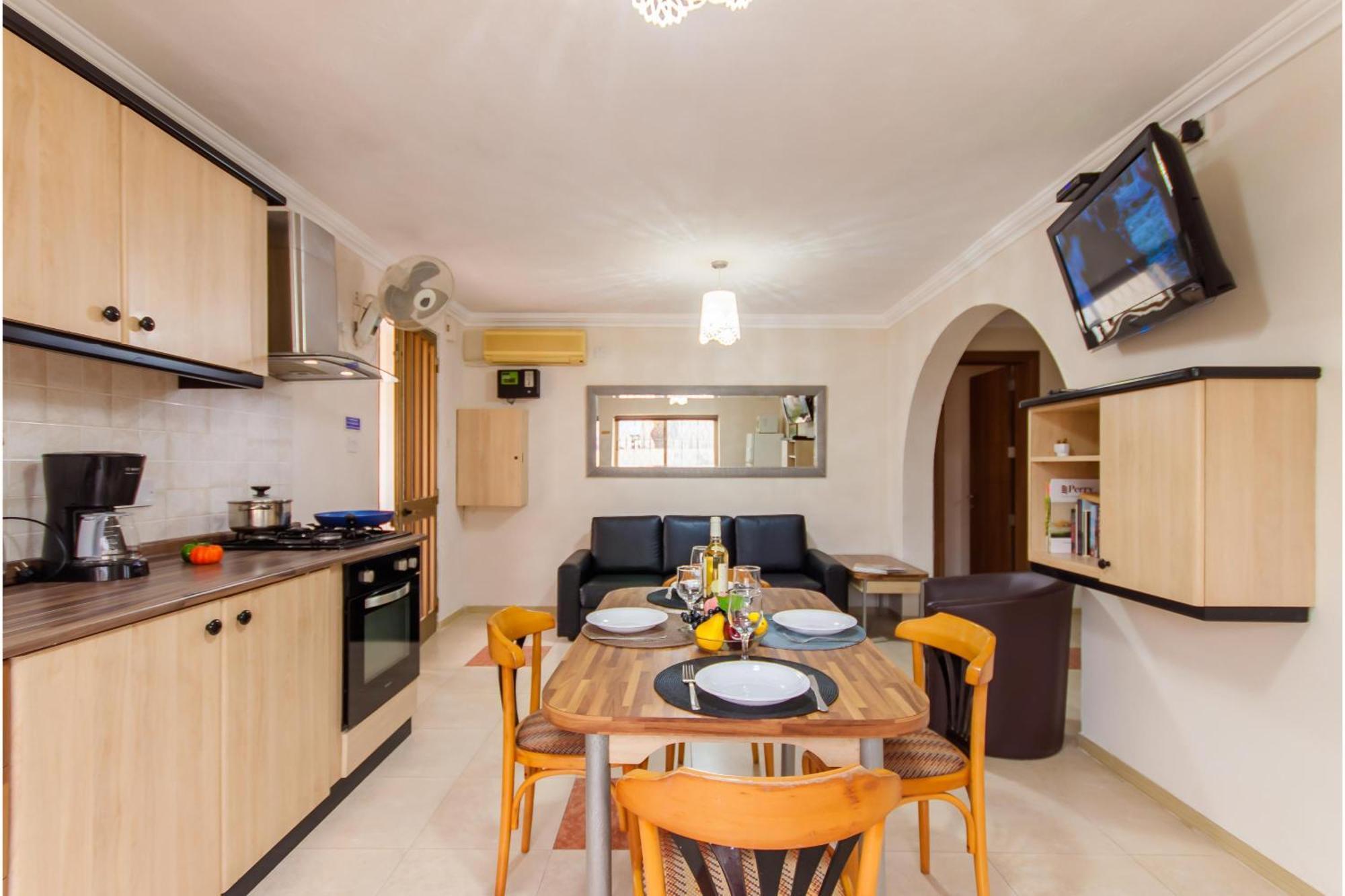 Villa & Pool Apartments In Mellieha Bay ภายนอก รูปภาพ